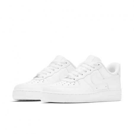 Nike WMNS Air Force 1 '07...